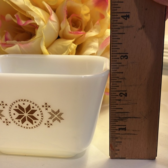 Vintage Pyrex Town and Country Refrigerator Dish #501, 1 1/2 Cups - Picture 5 of 7